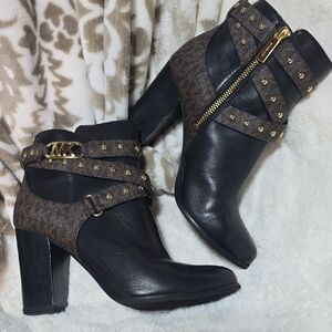MICHAEL Michael Kors Kincaid Bootie